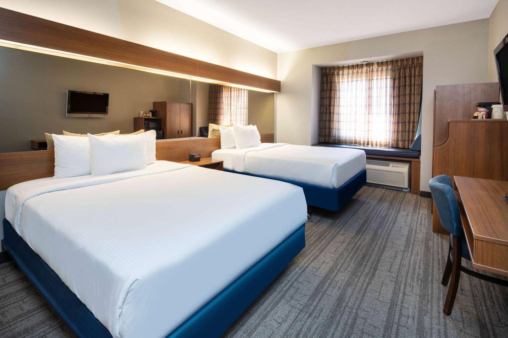 Queen Room Two Queen Beds Non-Smoking