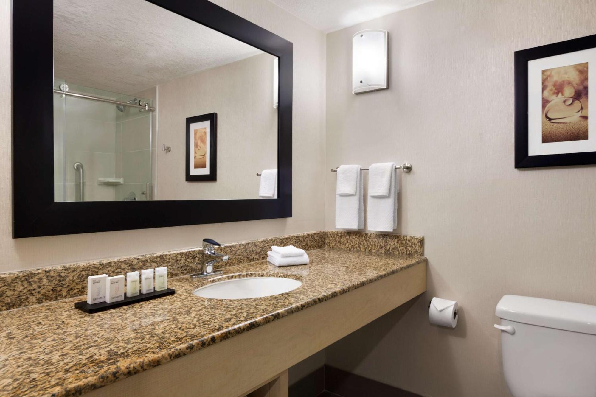 Two-Room Queen Suite Balcony