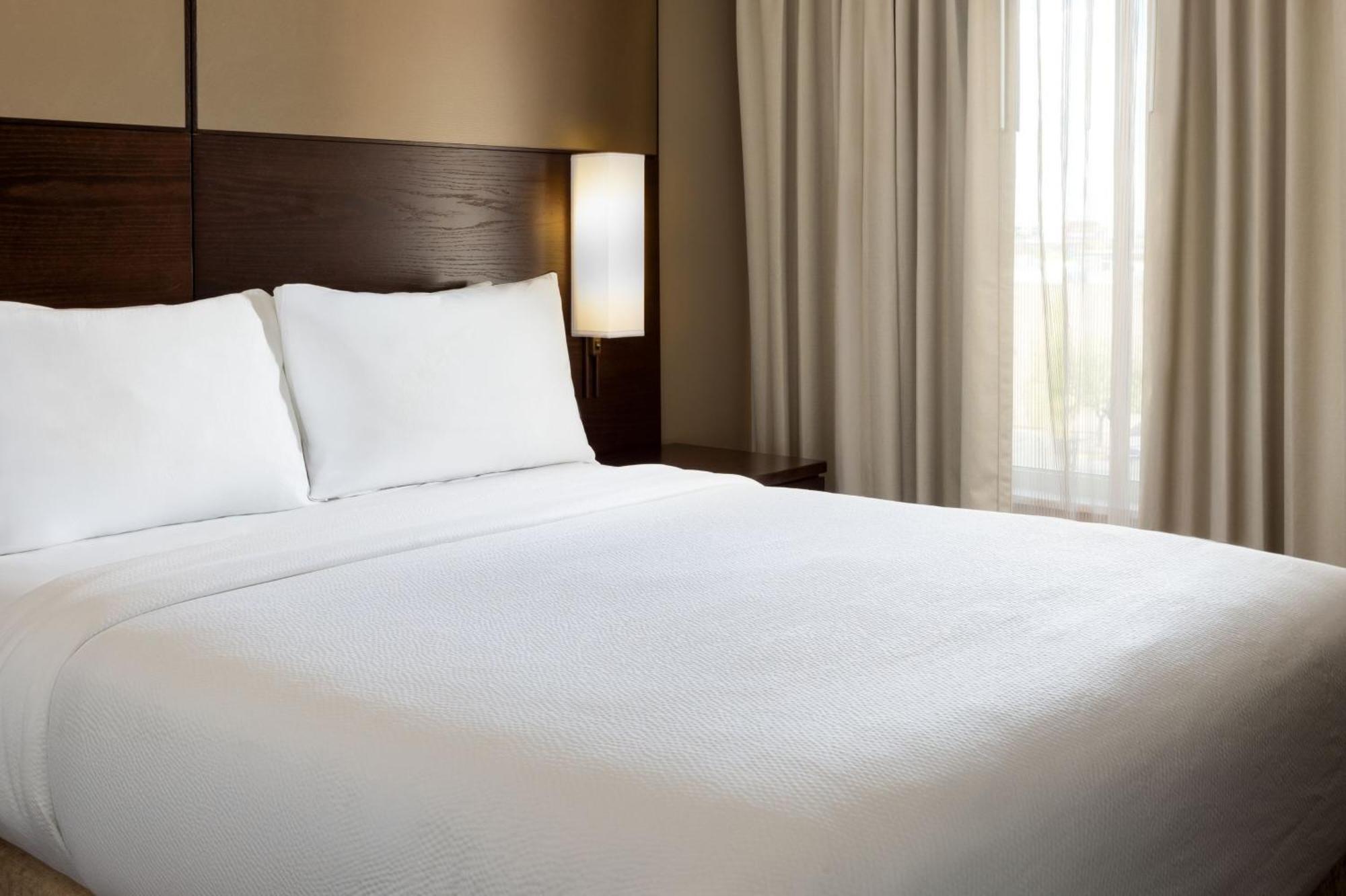 Two-Bedroom Suite,1617861973:JPEG