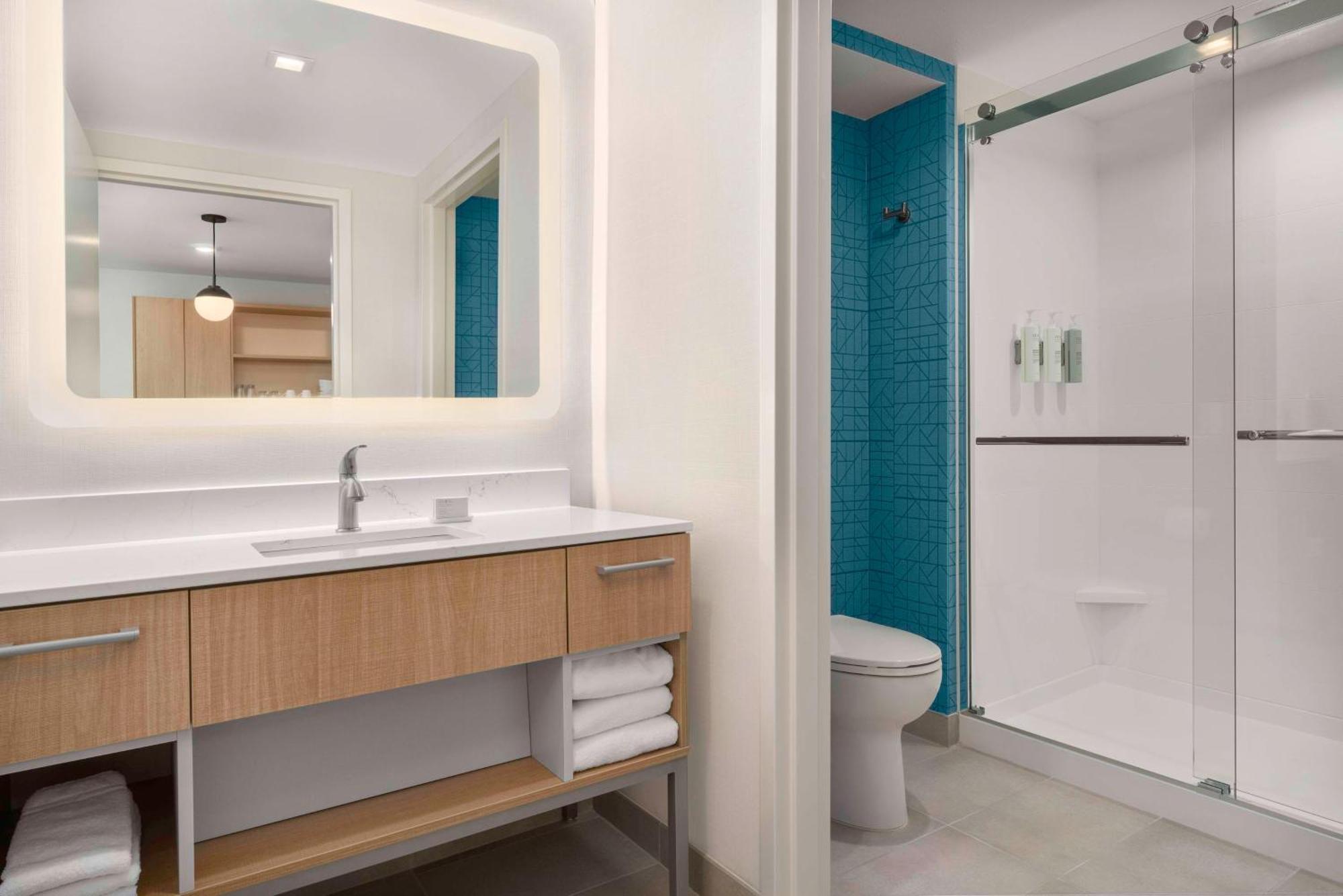 Efficiency King Suite