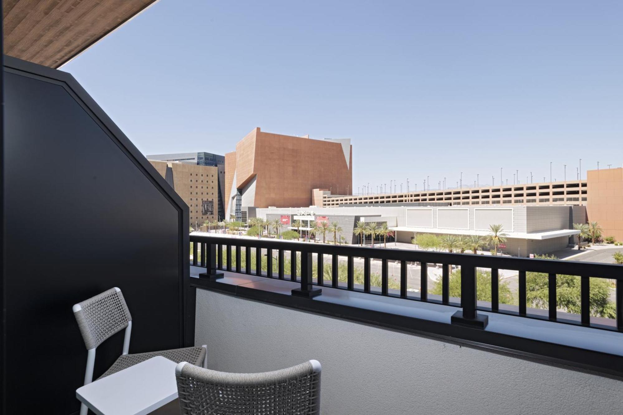 Superior King Room Balcony