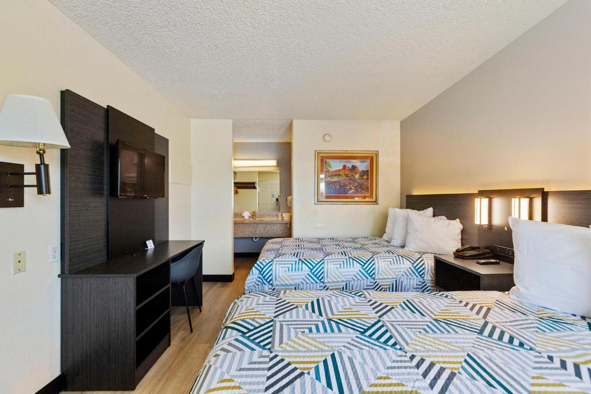 Quadruple Room Non-Smoking