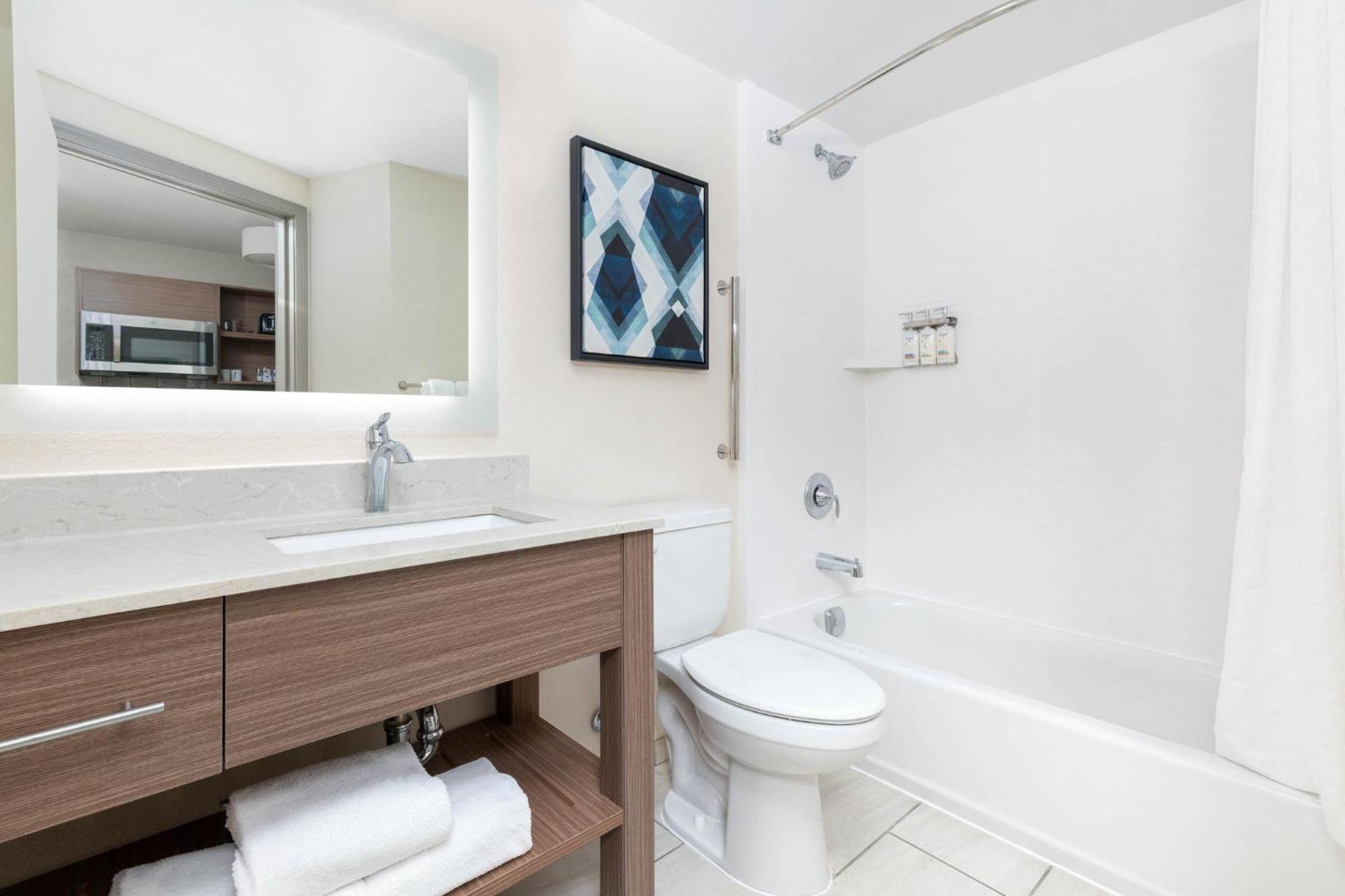 King Studio Suite