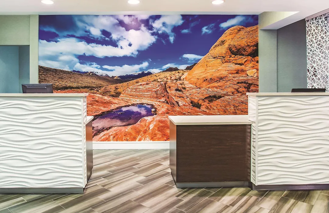 La Quinta By Wyndham Las Vegas Summerlin Tech-1