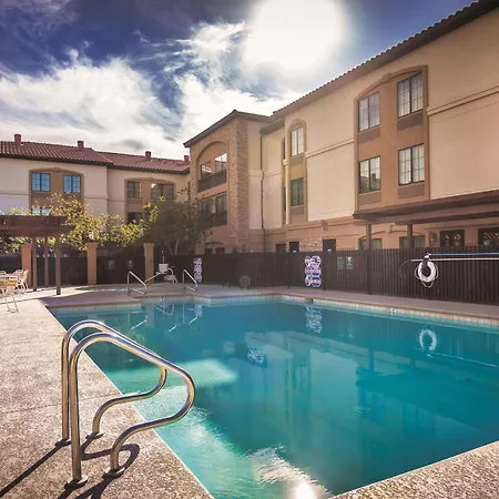 La Quinta By Wyndham Las Vegas Airport South-2