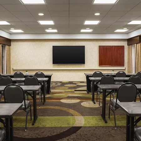 Hampton Inn Tropicana-3