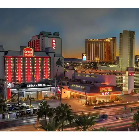 Oyo Hotel And Casino Las Vegas-3