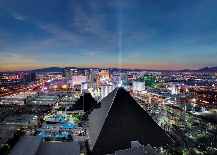 Pet Friendly Hotels Las VegasLuxor